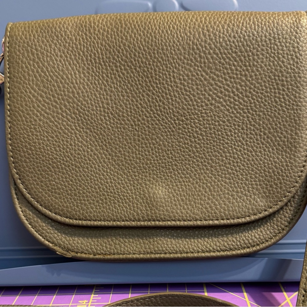 Closet Clean Out Thirty-one Olive Green Leather Crossbody/Belt Bag